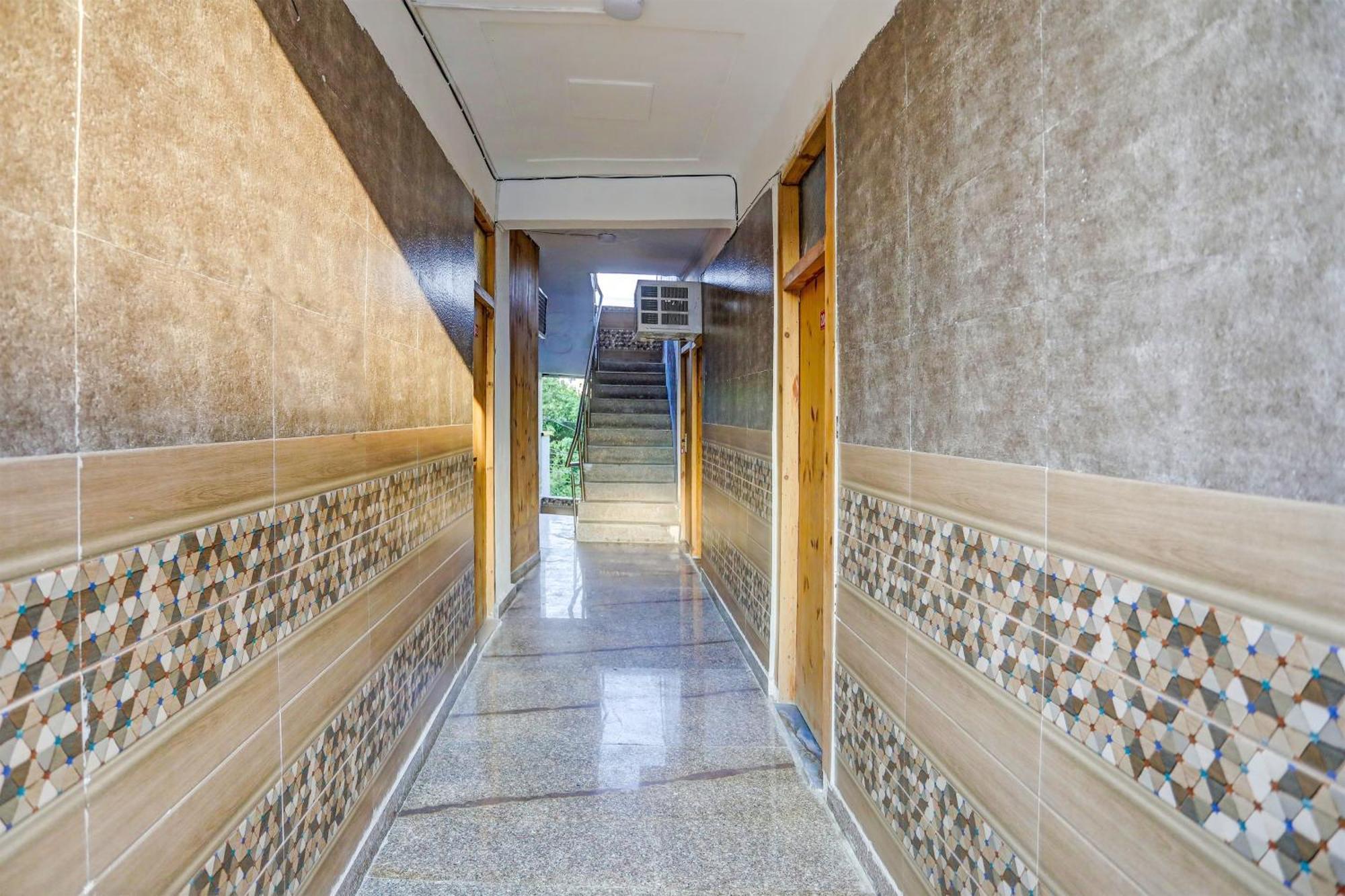 Umen Hotel Nearest Sector 66 Noida Ngoại thất bức ảnh