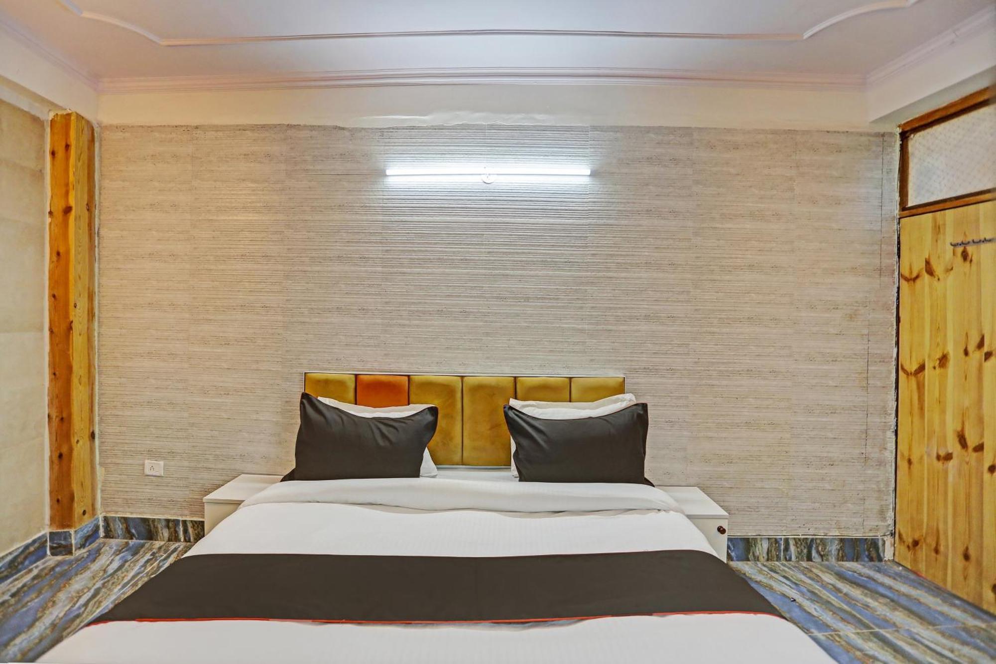 Umen Hotel Nearest Sector 66 Noida Ngoại thất bức ảnh